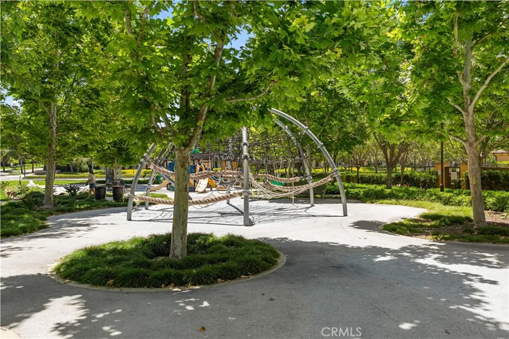 30 Larkfield Irvine, CA 92620