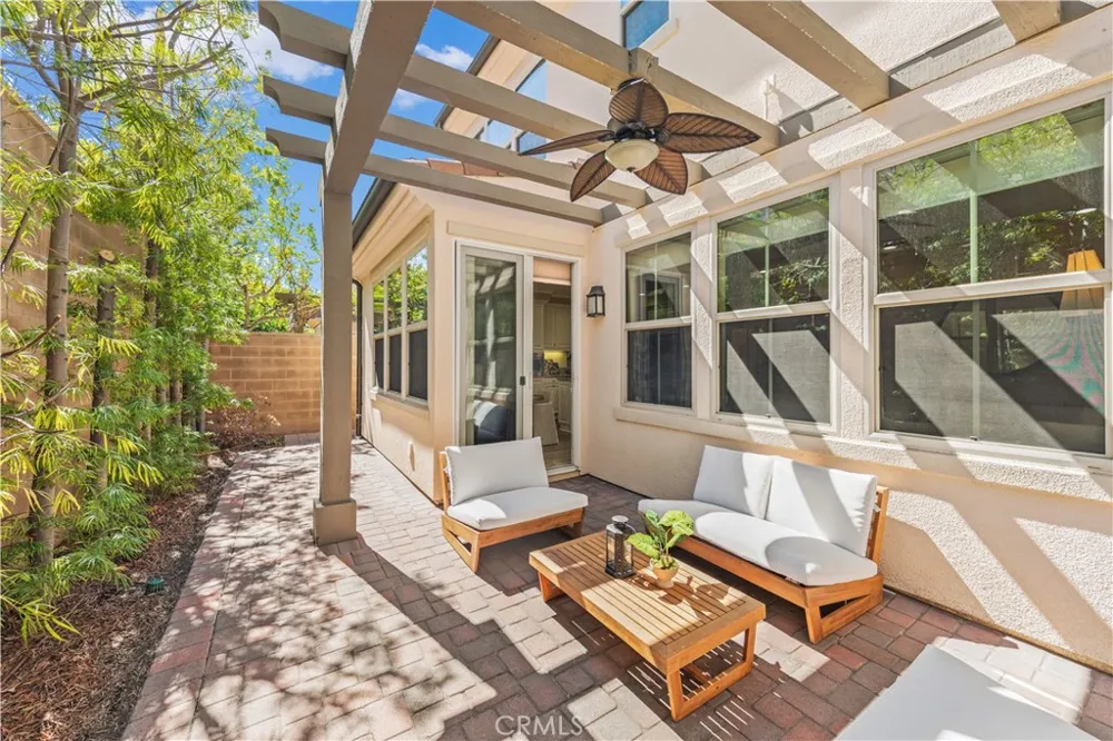 30 Larkfield Irvine, CA 92620
