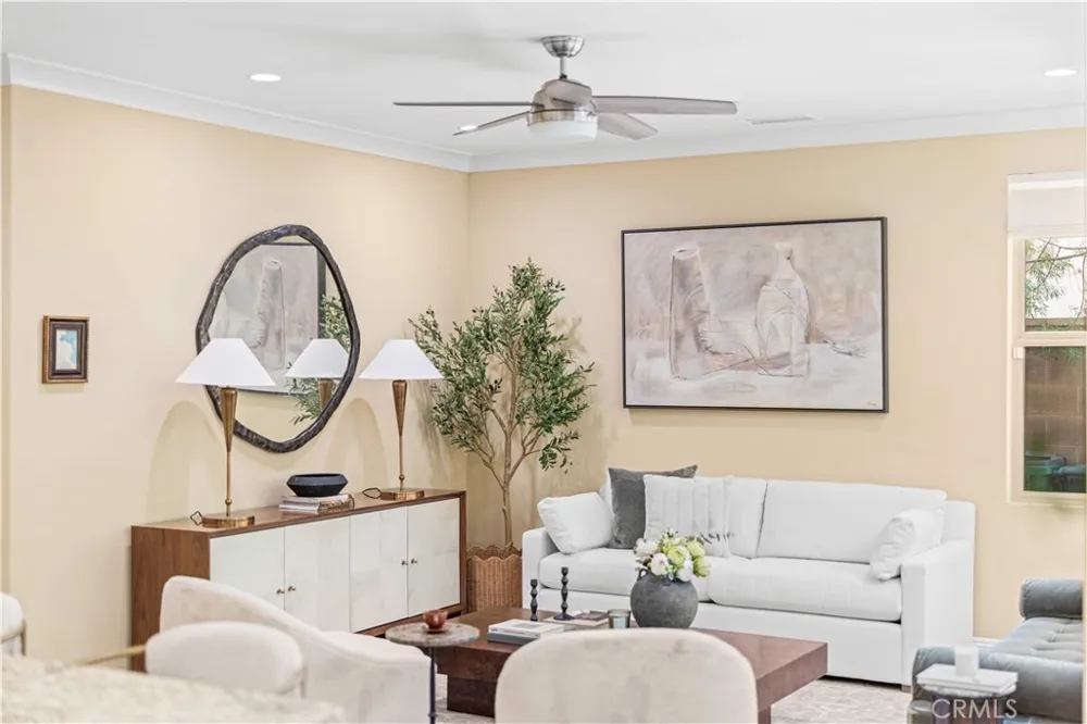 30 Larkfield Irvine, CA 92620