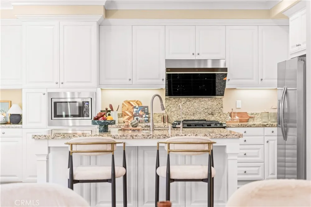 30 Larkfield Irvine, CA 92620