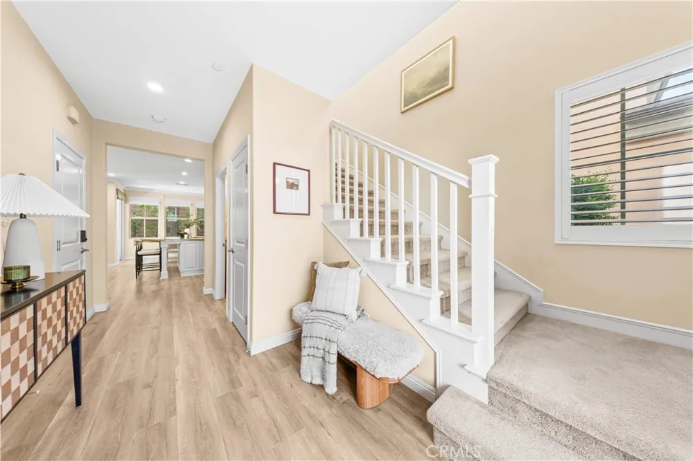 30 Larkfield Irvine, CA 92620