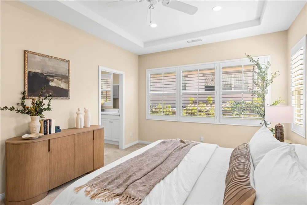 30 Larkfield Irvine, CA 92620