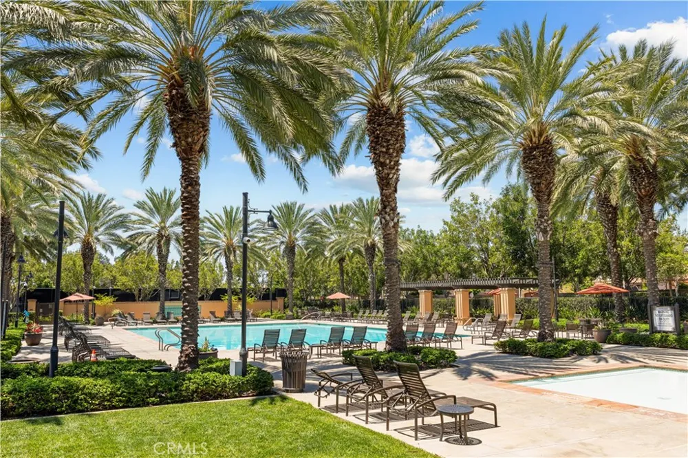 30 Larkfield Irvine, CA 92620