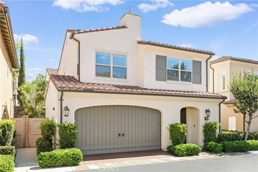 30 Larkfield Irvine, CA 92620
