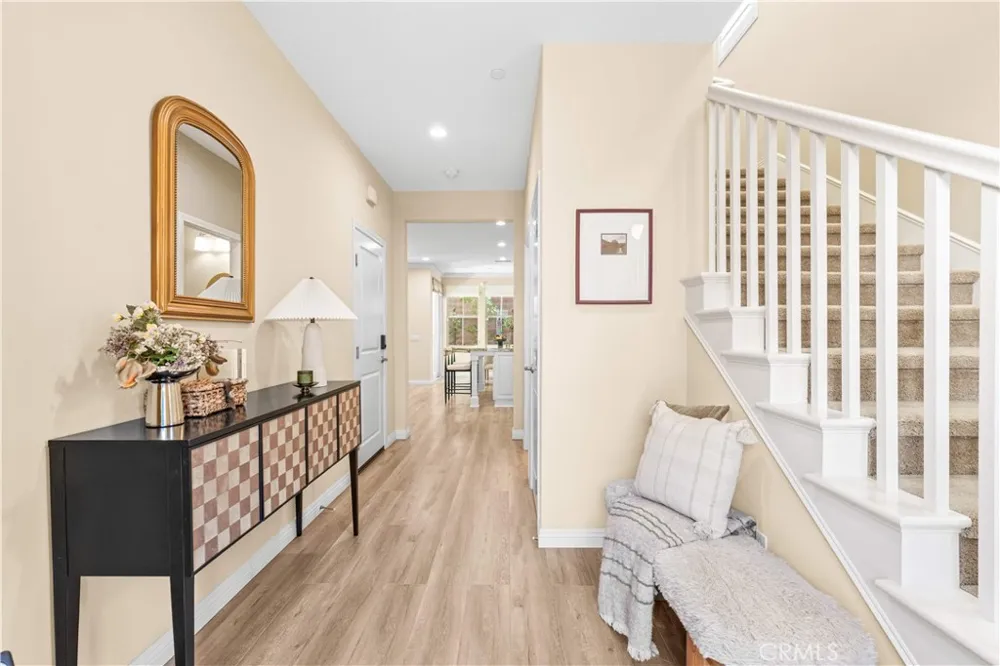 30 Larkfield Irvine, CA 92620
