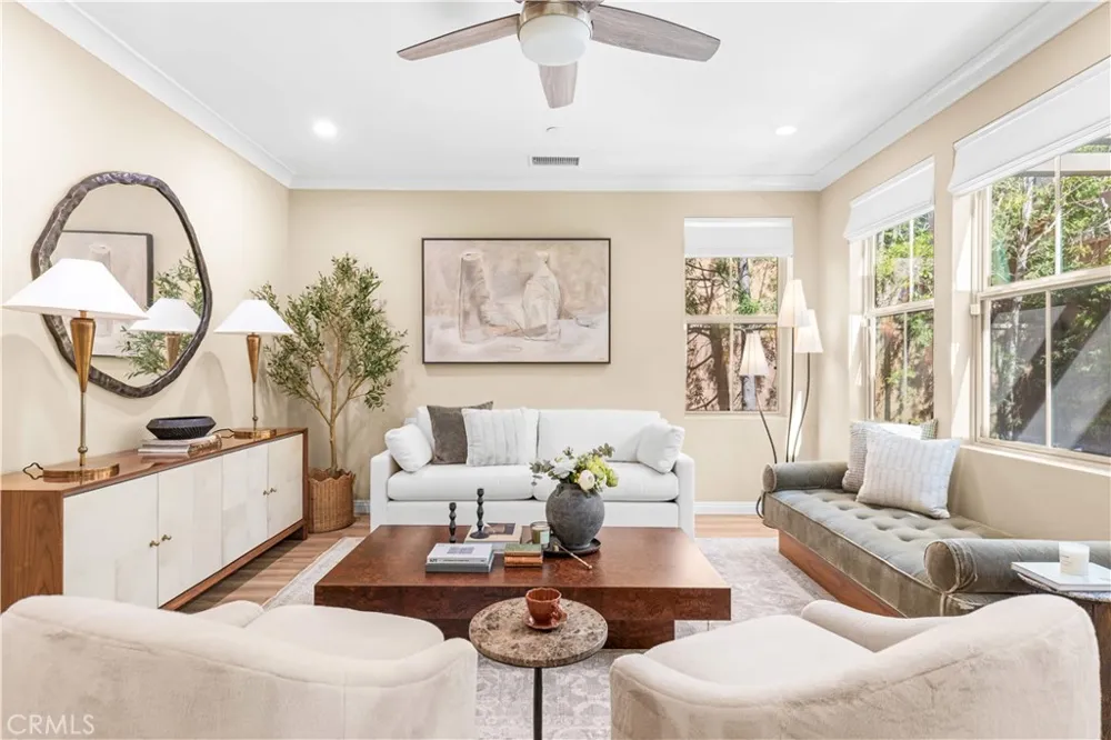 30 Larkfield Irvine, CA 92620