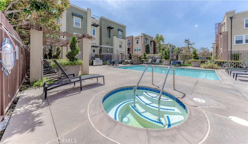 12842 Palm #101 Garden Grove, CA 92840