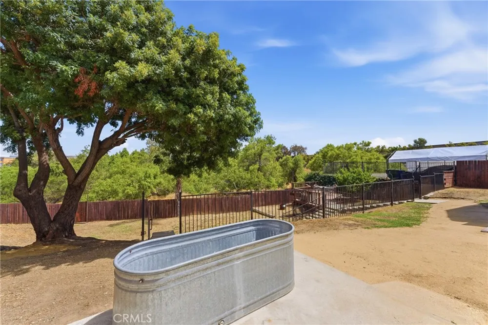 1437 W I Wilmington, CA 90744