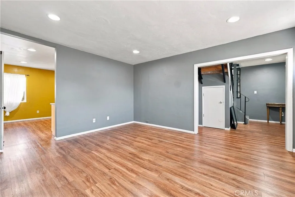 1437 W I Wilmington, CA 90744