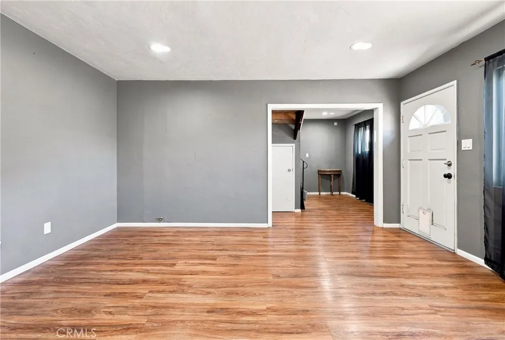 1437 W I Wilmington, CA 90744