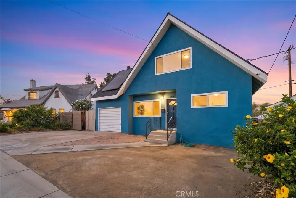1437 W I Wilmington, CA 90744