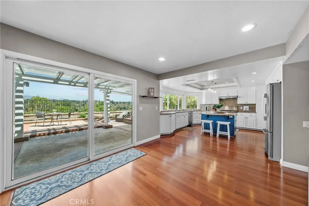 23472 Via Chiripa Mission Viejo, CA 92691