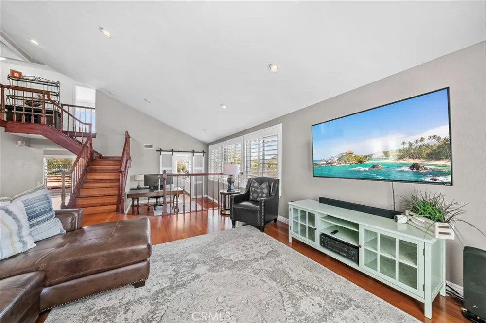 23472 Via Chiripa Mission Viejo, CA 92691