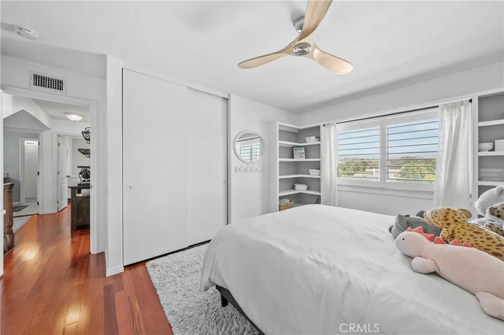 23472 Via Chiripa Mission Viejo, CA 92691
