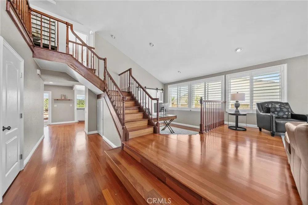 23472 Via Chiripa Mission Viejo, CA 92691