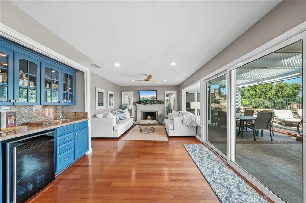 23472 Via Chiripa Mission Viejo, CA 92691