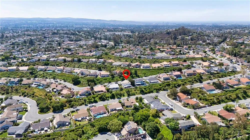23472 Via Chiripa Mission Viejo, CA 92691