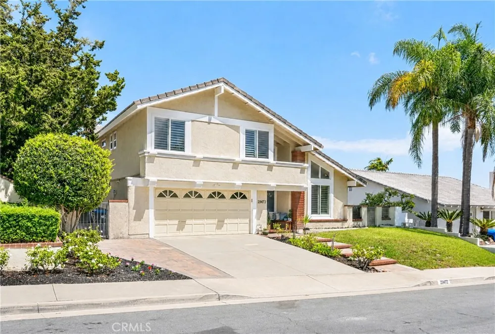 23472 Via Chiripa Mission Viejo, CA 92691