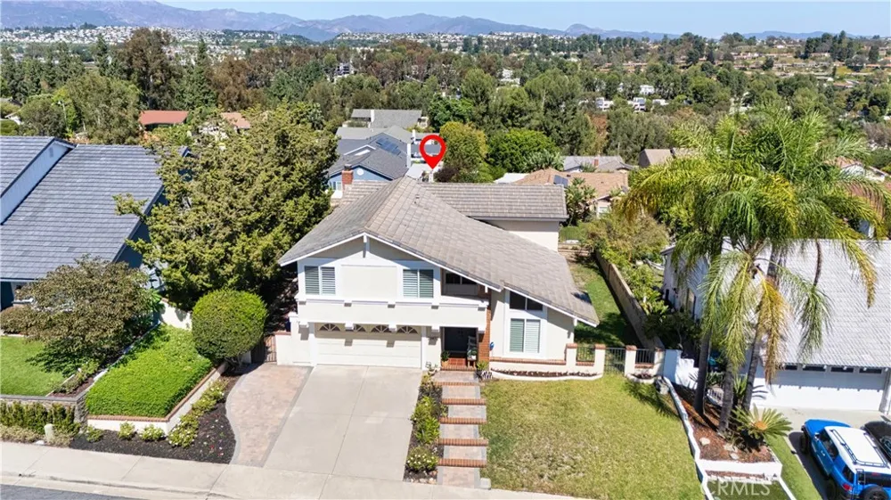 23472 Via Chiripa Mission Viejo, CA 92691