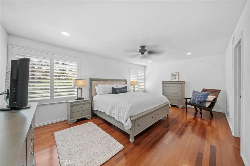 23472 Via Chiripa Mission Viejo, CA 92691