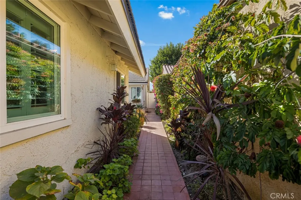 24218 Ontario Lane Lake Forest, CA 92630
