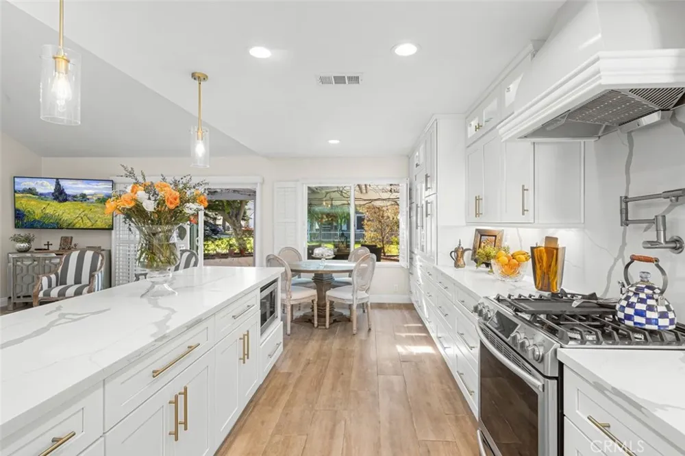 24218 Ontario Lane Lake Forest, CA 92630