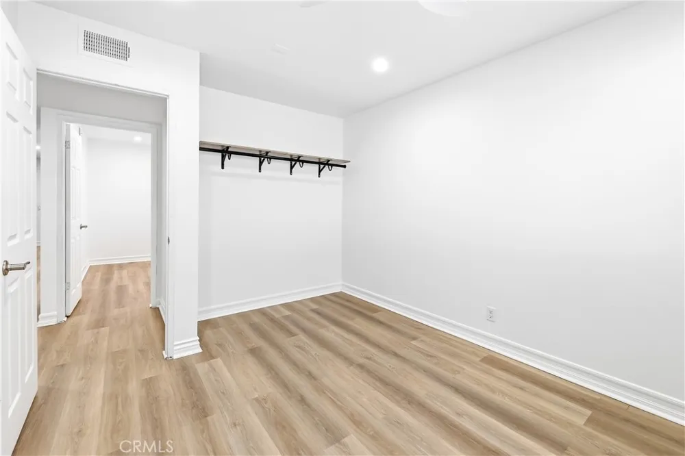 24961 Express Laguna Hills, CA 92653