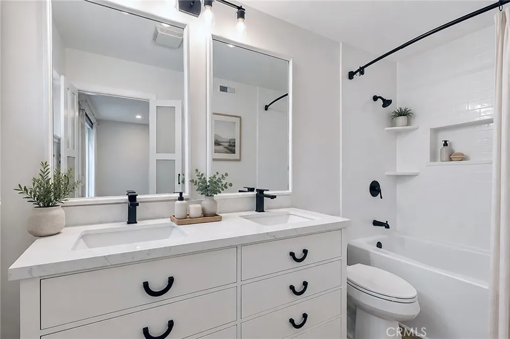 24961 Express Laguna Hills, CA 92653