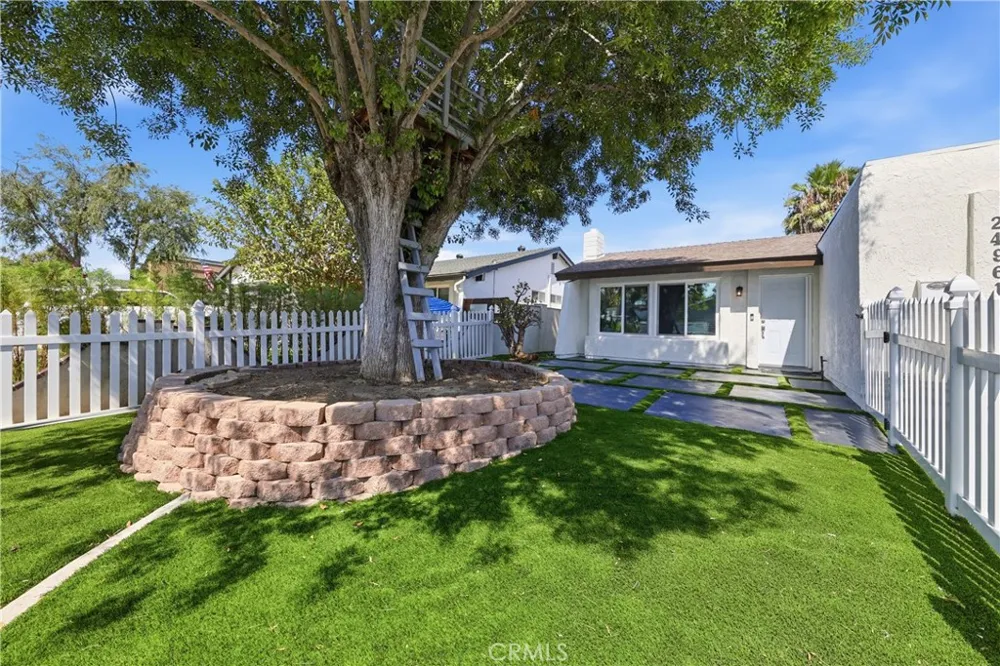 24961 Express Laguna Hills, CA 92653