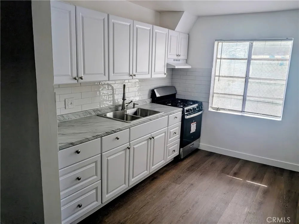 10012 Valley El Monte, CA 91731