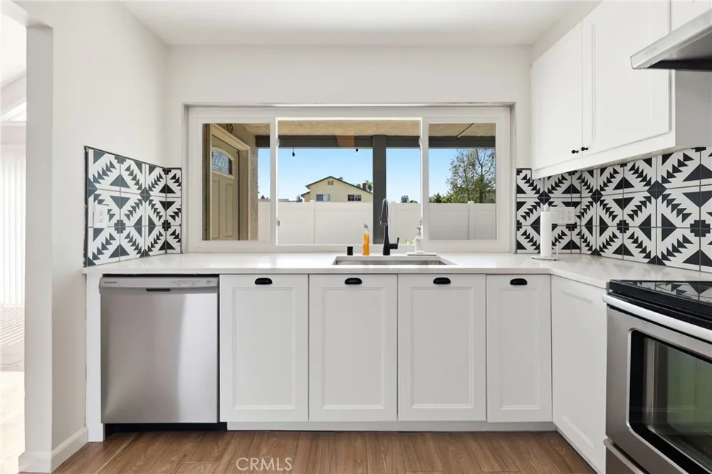 14672 Kimberly Circle Tustin, CA 92780