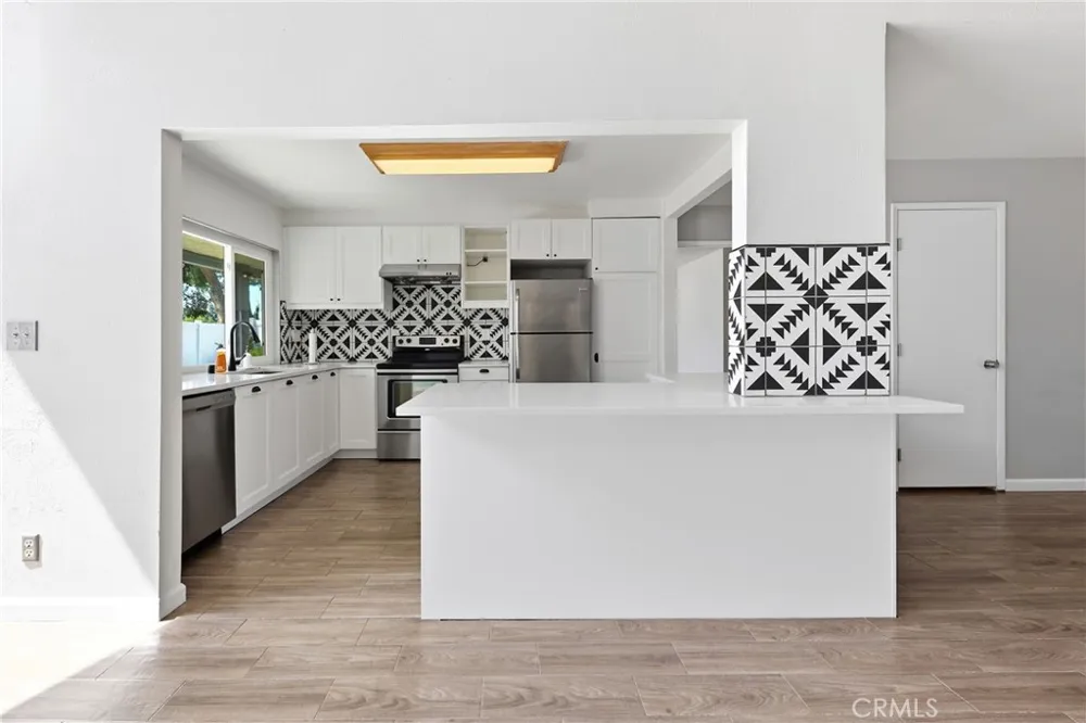 14672 Kimberly Circle Tustin, CA 92780
