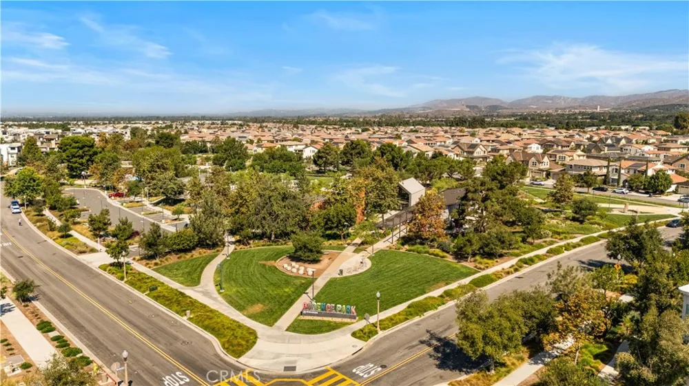 126 Baluster Irvine, CA 92618