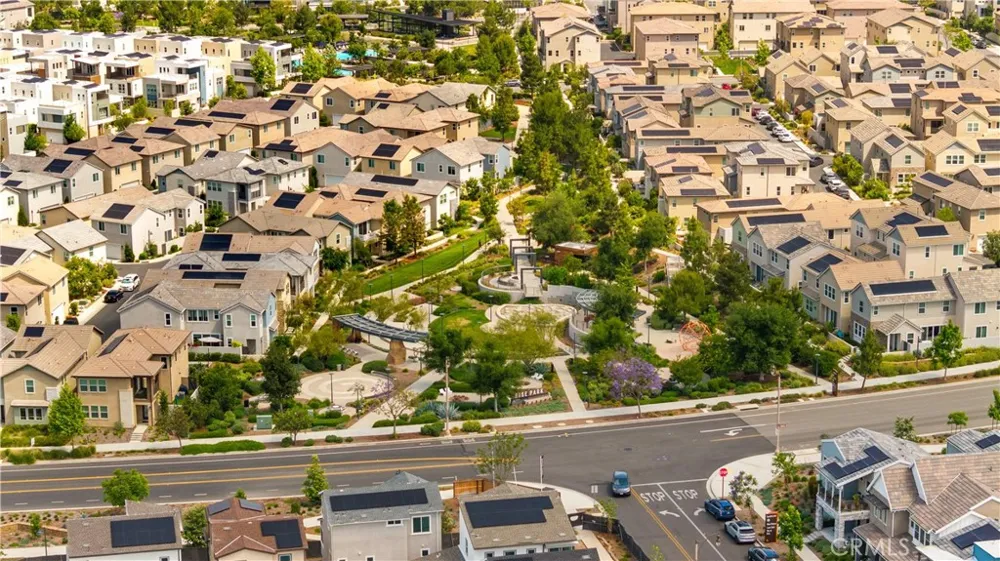 126 Baluster Irvine, CA 92618
