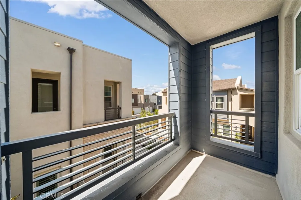 126 Baluster Irvine, CA 92618
