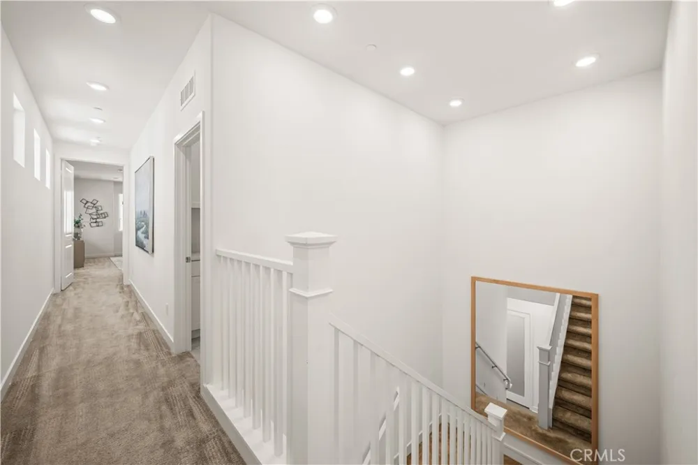 126 Baluster Irvine, CA 92618