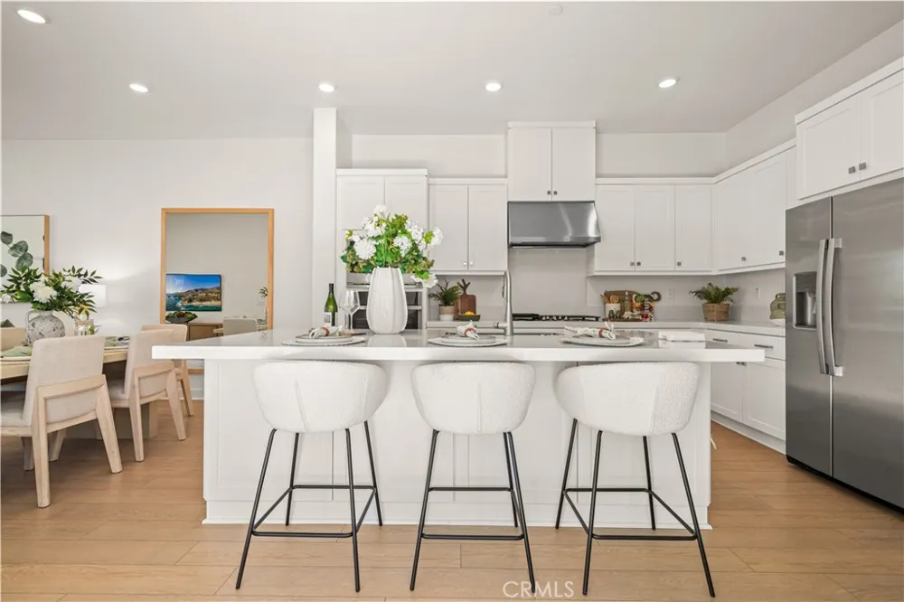 126 Baluster Irvine, CA 92618