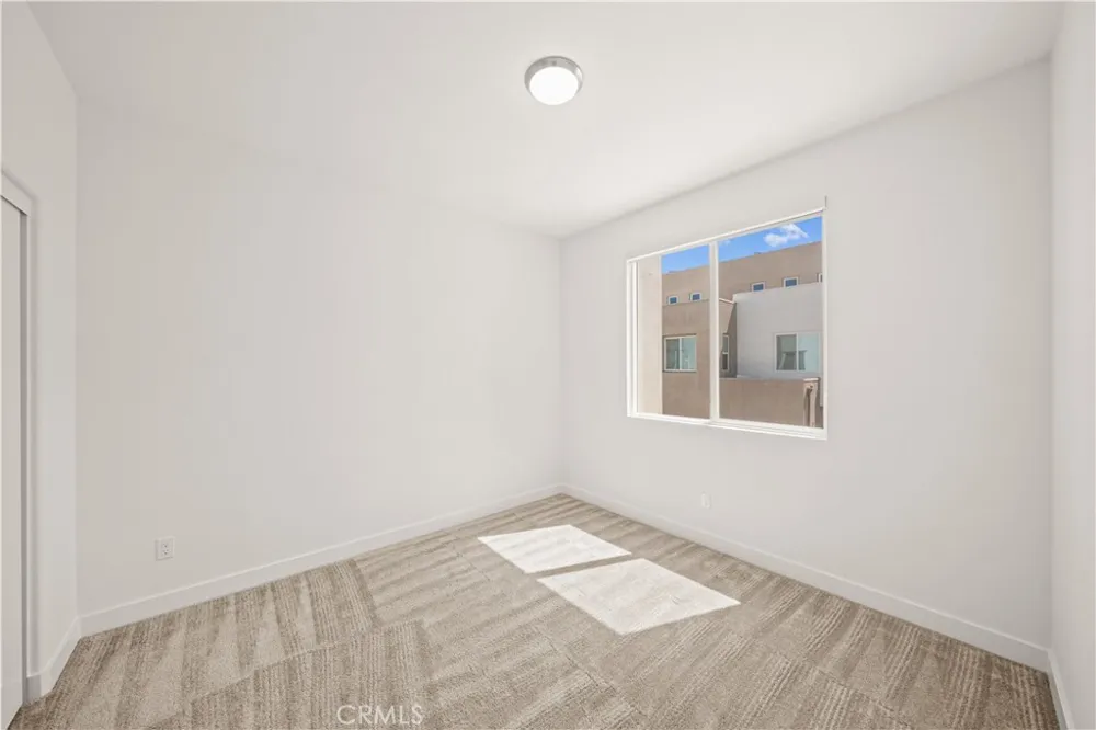126 Baluster Irvine, CA 92618