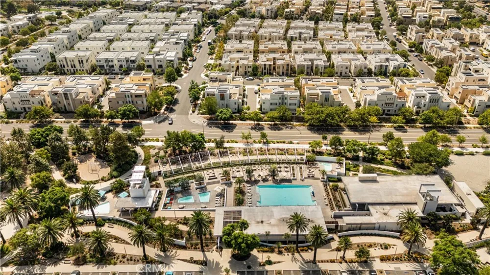 126 Baluster Irvine, CA 92618