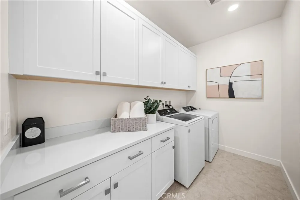 126 Baluster Irvine, CA 92618