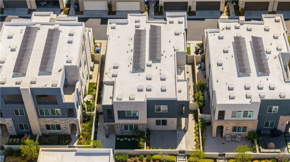 126 Baluster Irvine, CA 92618