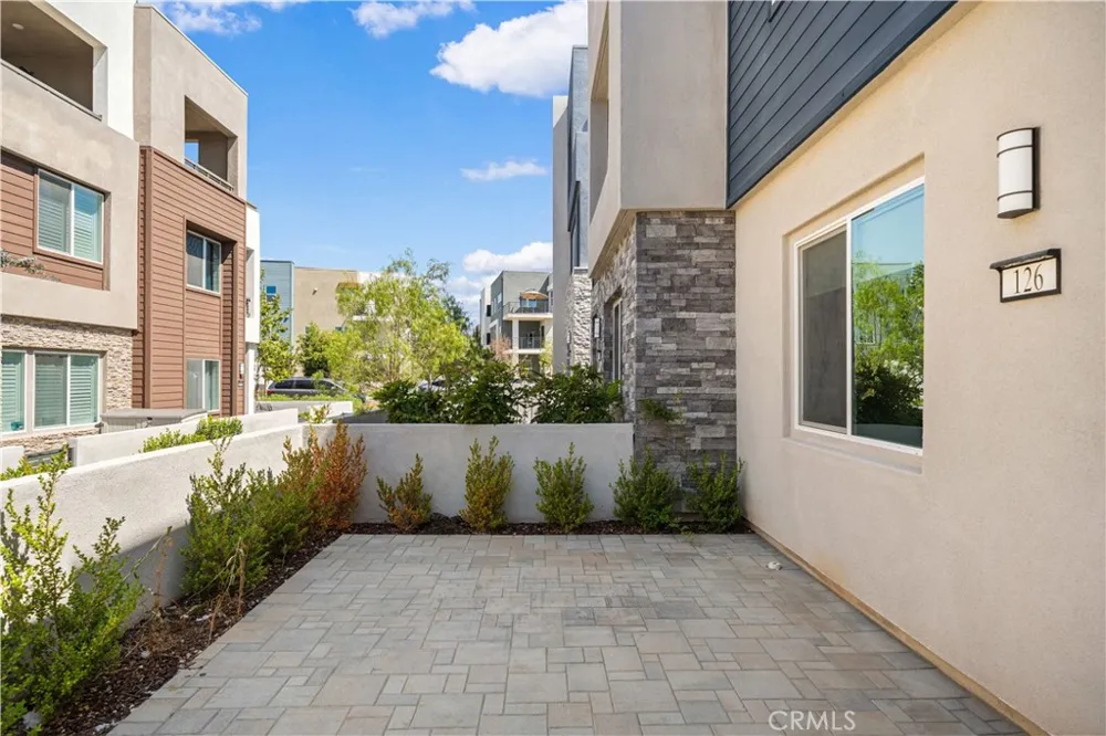 126 Baluster Irvine, CA 92618