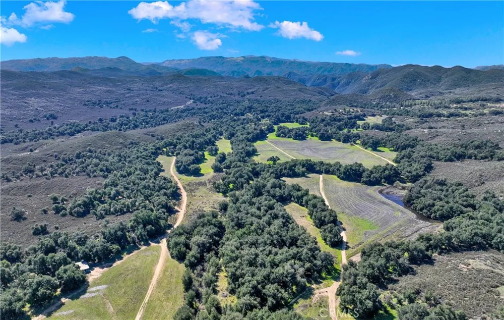 36000 Tenaja Truck Trail Ortega Mountain, CA 92530