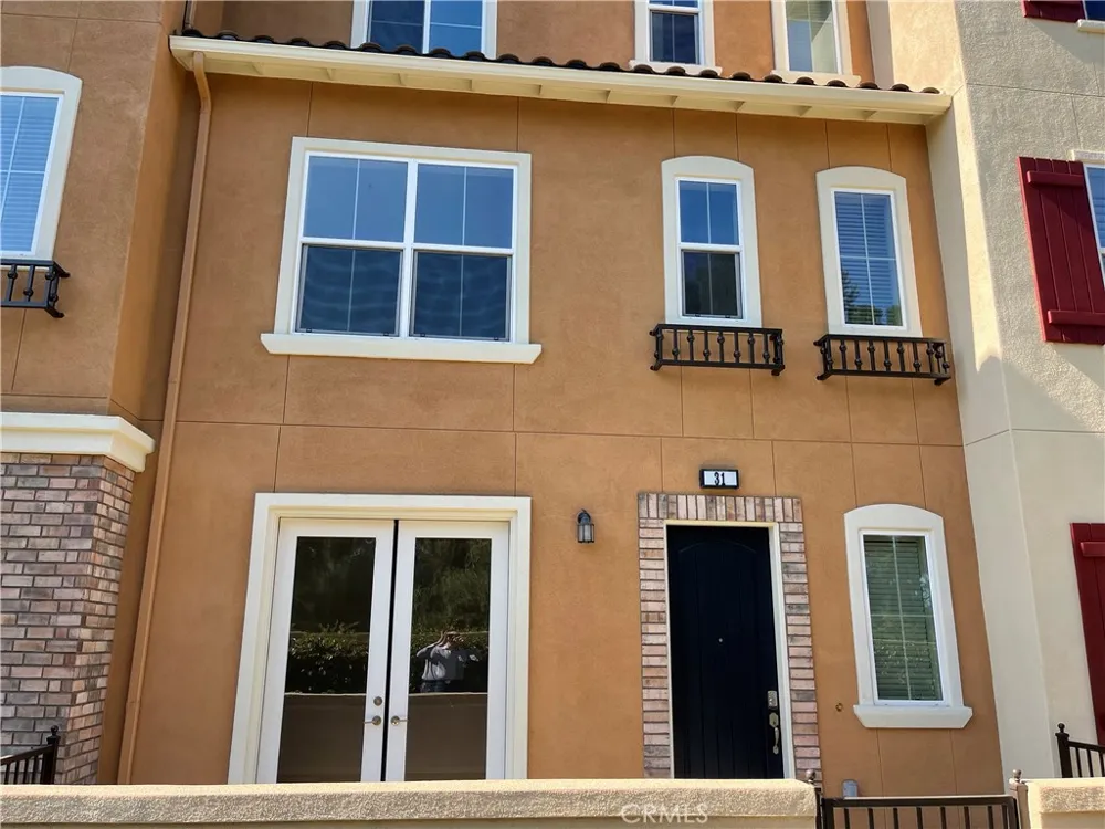 31 Aliso Ridge Mission Viejo, CA 92691