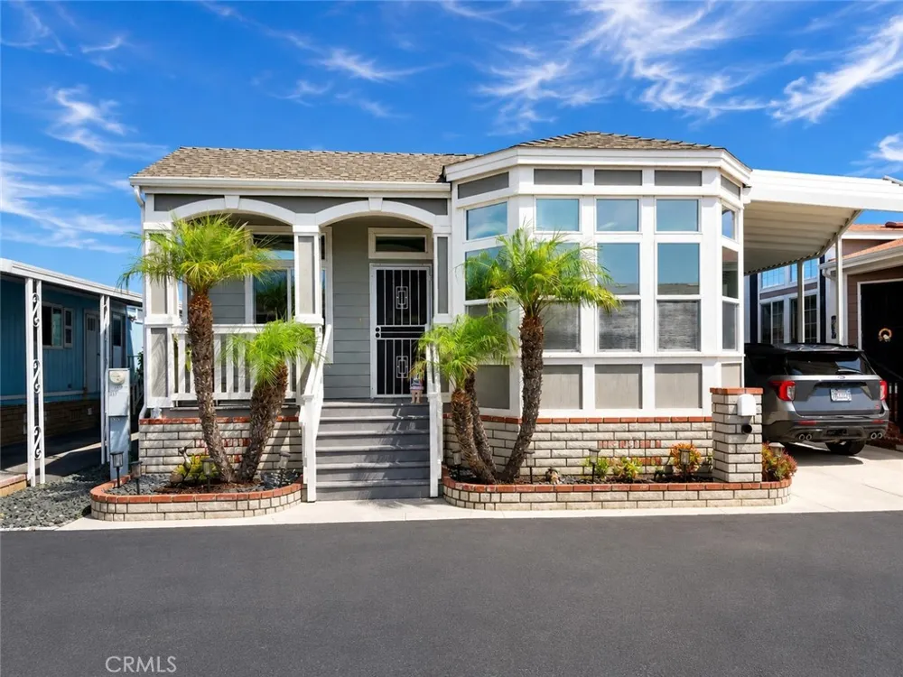 237 Albatross Fountain Valley, CA 92708