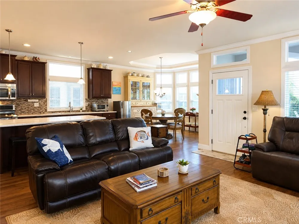 237 Albatross Fountain Valley, CA 92708