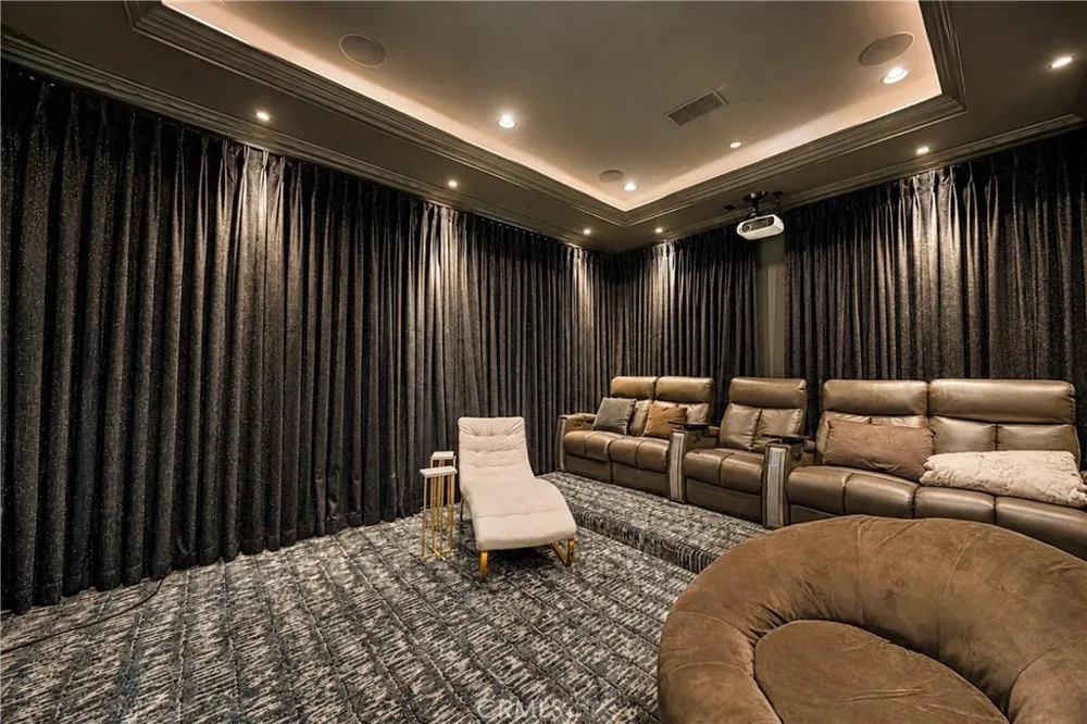 1020 Hampton Arcadia, CA 91006