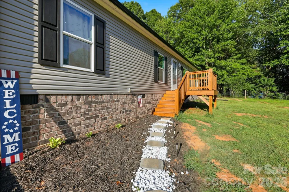 947 Jay Burke Road Taylorsville, NC 28681