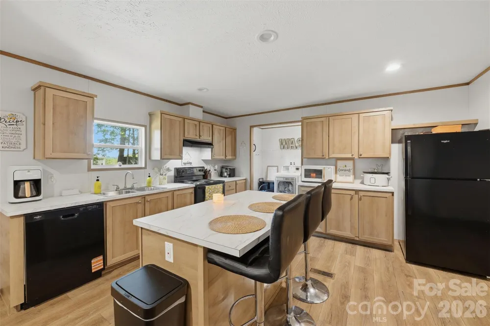 947 Jay Burke Road Taylorsville, NC 28681