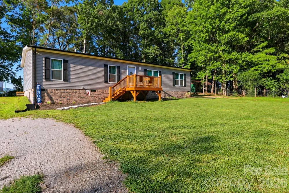 947 Jay Burke Road Taylorsville, NC 28681
